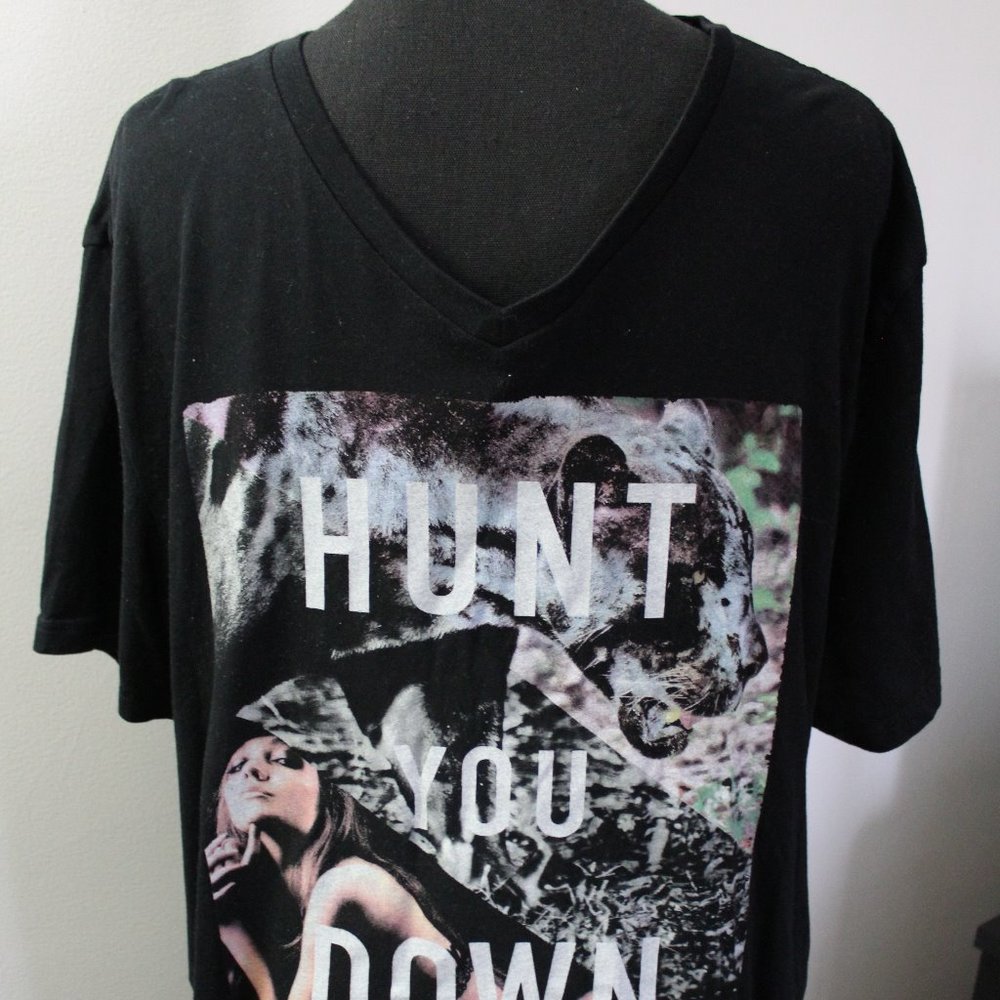 Express Men's V neck T-Shirt